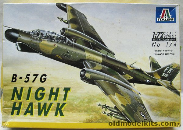 Italeri 1/72 Martin B-57G Canberra Night Hawk, 174 plastic model kit